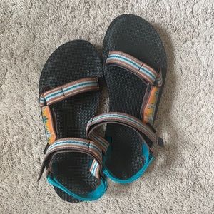 Women’s Teva “Original Universal” sandal size 9